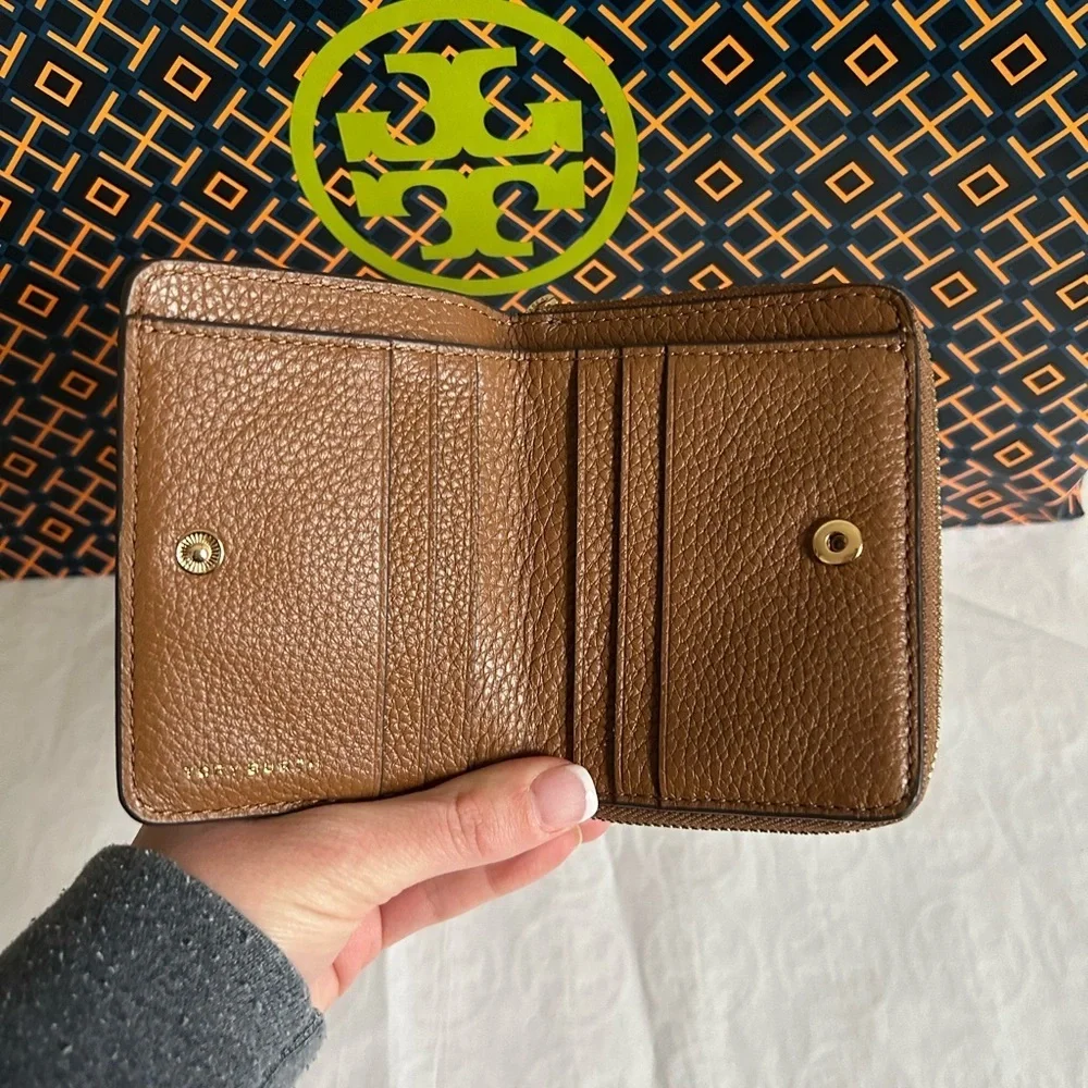 Tory Burch Britten Bifold Wallet Moose Gold Brown Tan